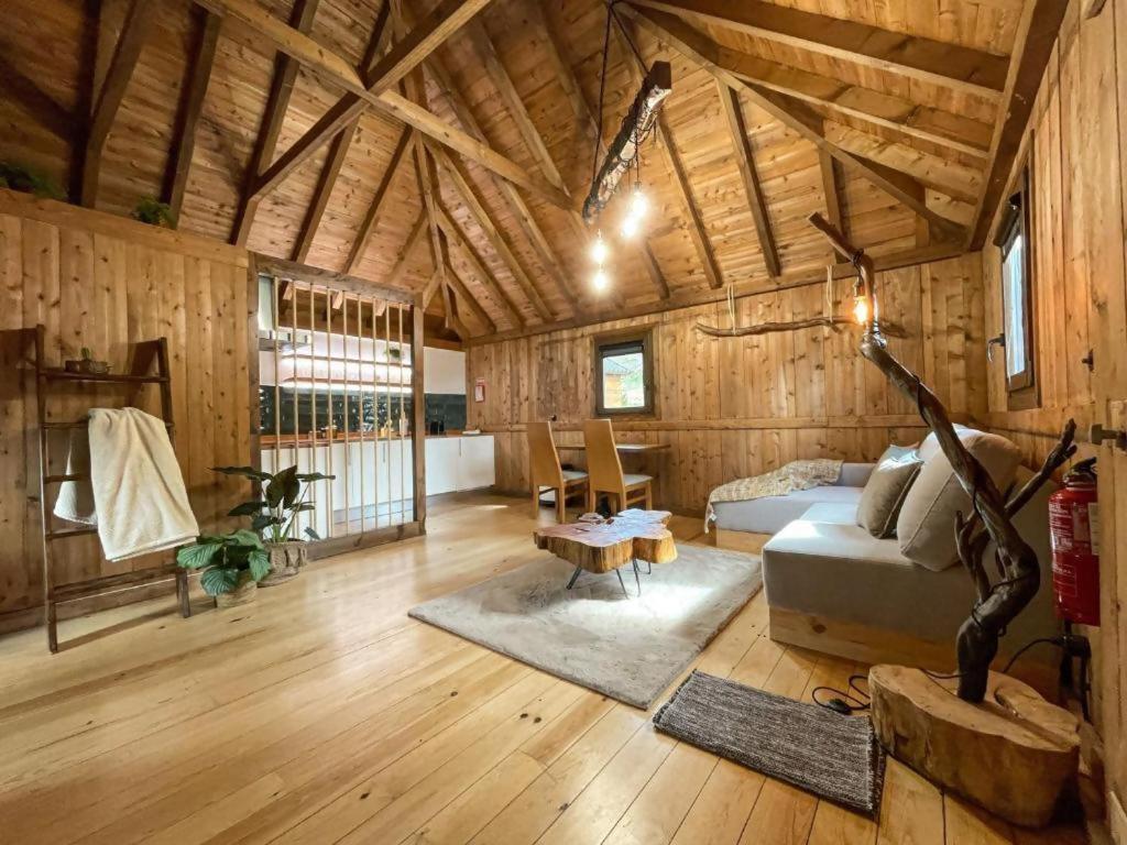 Mountain Eco Shelter 2 호텔 푼샬 외부 사진